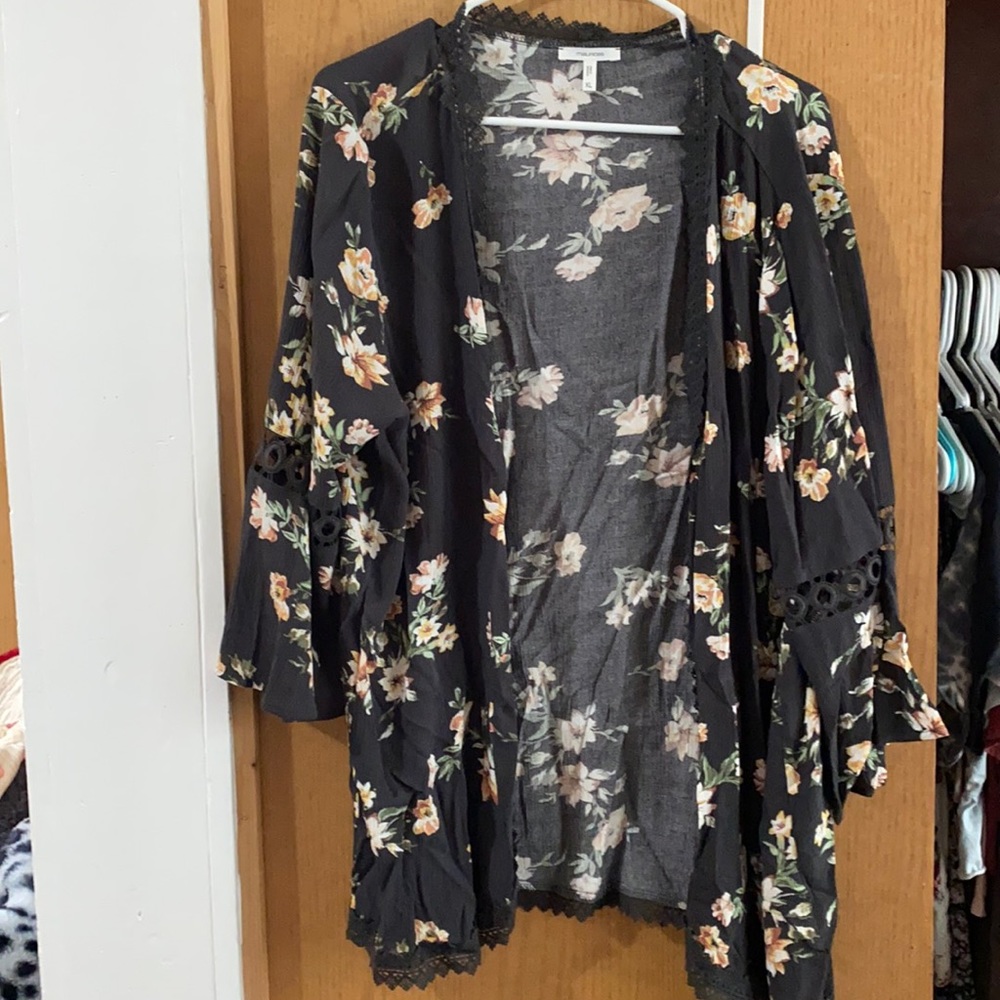 Maurice’s long sleeve kimono